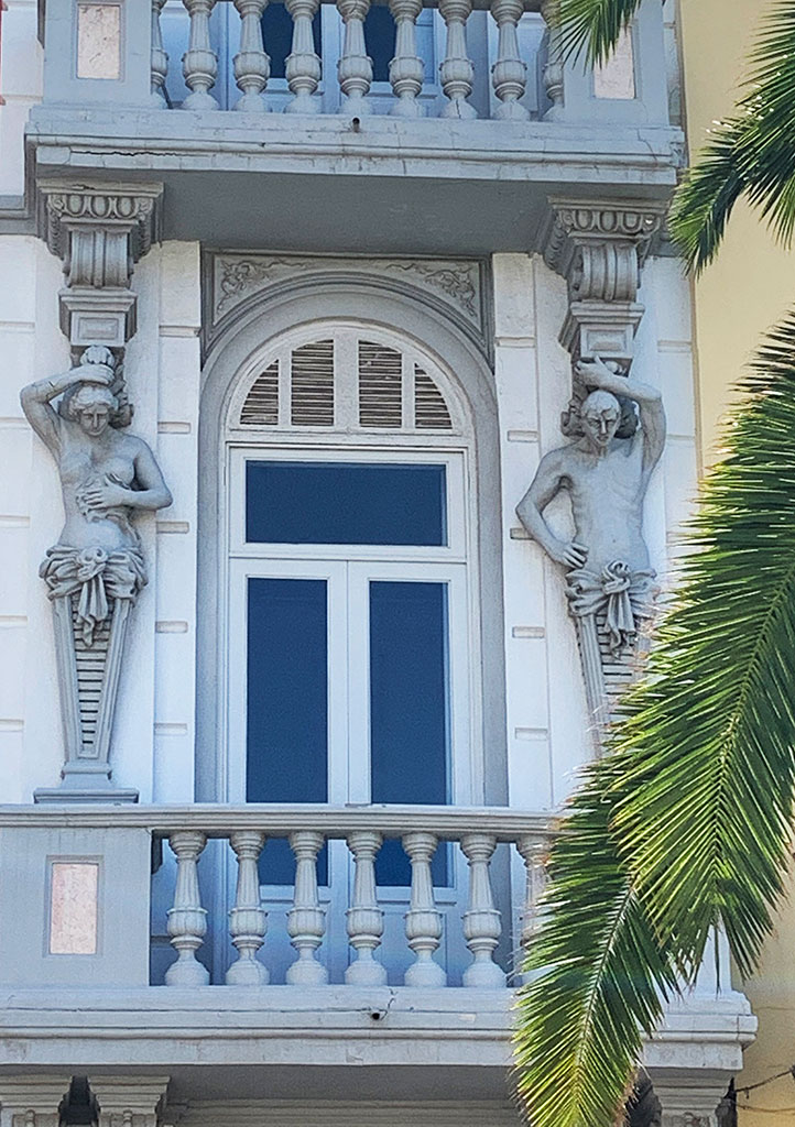 Fachada de edificio de la Plaza de Santa Ana en Las Palmas de Gran Canaria