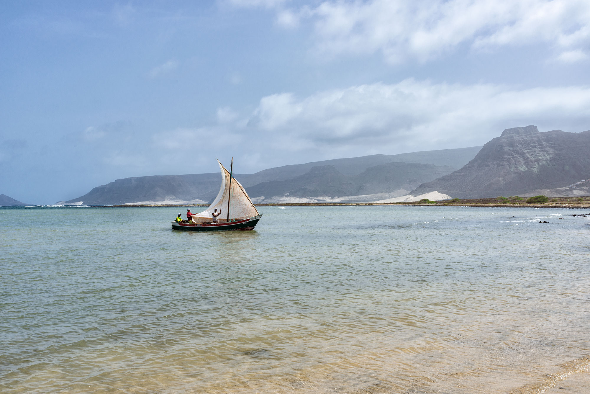 Barco de pescadores de Bahía das Gatas