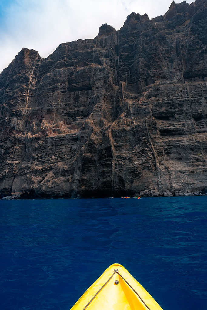 Vista del Acatilado de los Gigantes desde kayak