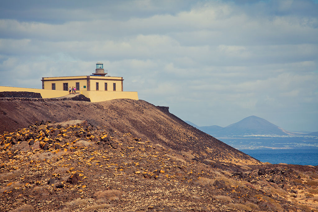 Faro de Mariño en la Isla de Lobos