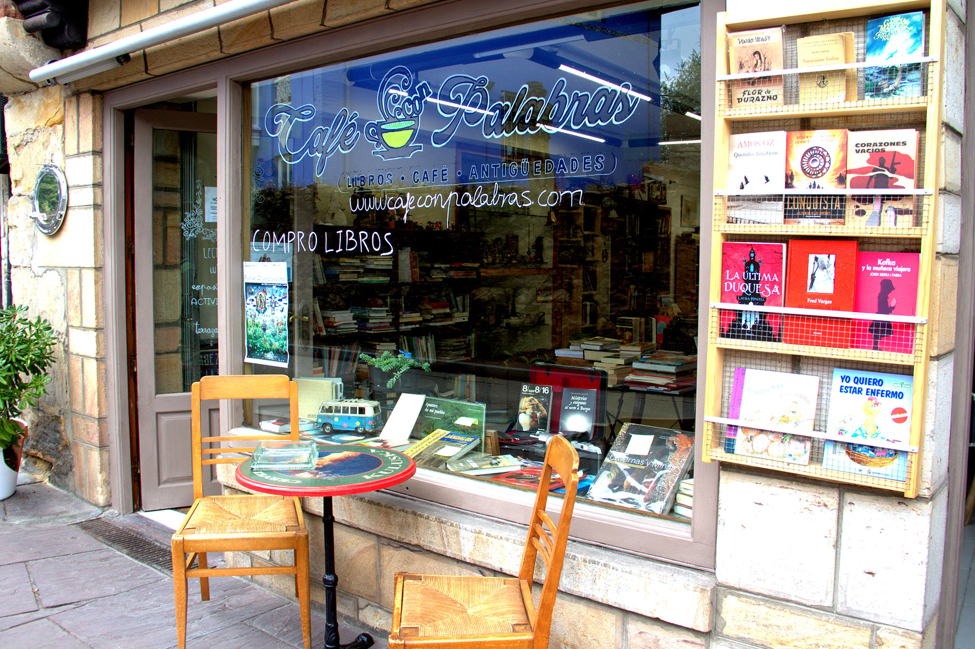 Librería en Cantabria