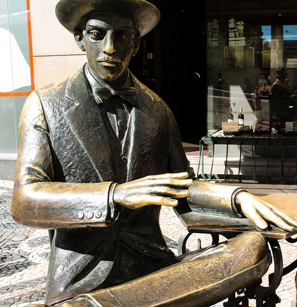 Paseo literario por Lisboa: Pessoa en A Brasileira