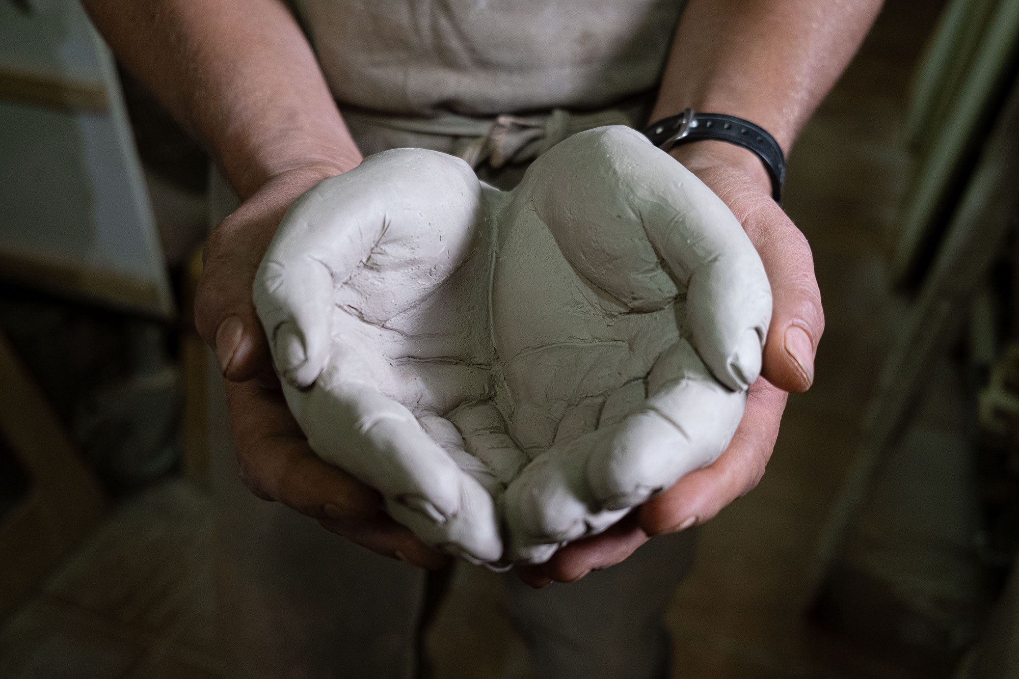 manos de cerámica de Gonzalo Martin