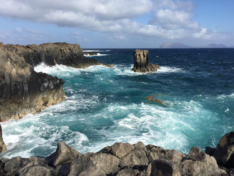 Roca con forma de búho en la graciosa