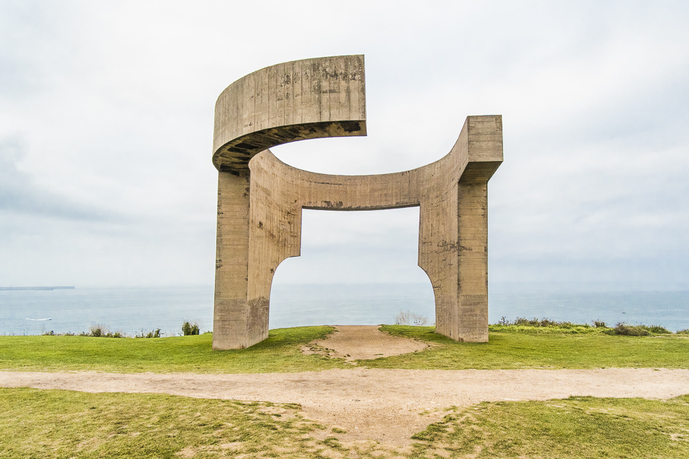 Elogio del horizonte de Eduardo Chillida en Gijón