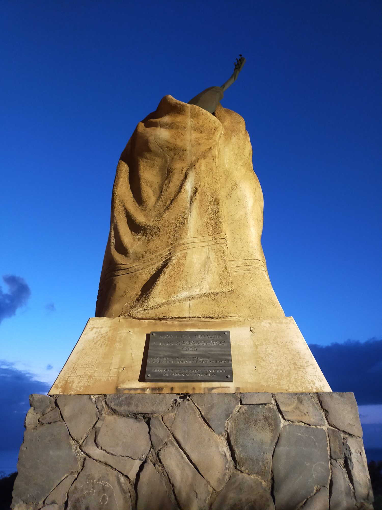 Monumento a los Sabandeños en La Punta
