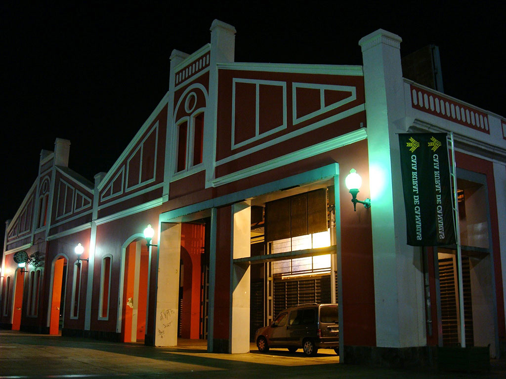 Parque Santa Catalina de noche Alexis Ravelo