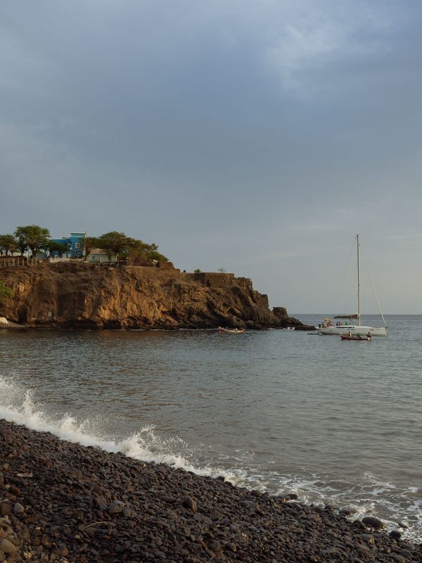 Panorámica de la bahía de Cidade Velha en Isla de Santiago cabo Verde