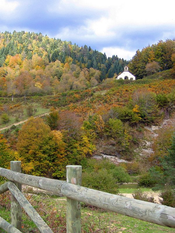 Ermita de la Virgen de las Nieves en Selva de Irriati, Navarra