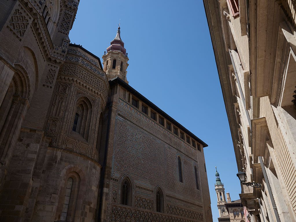 Exterior de la Catedral de Zaragoza, La Seo.