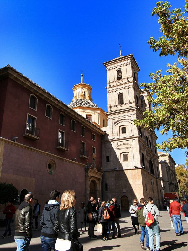 Avenida Alfonso X el Sabio en Murcia, imagen de istock