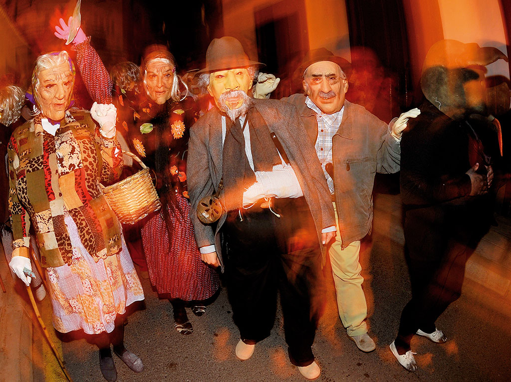 Otros carnavales en Canarias, las burras de Güímar