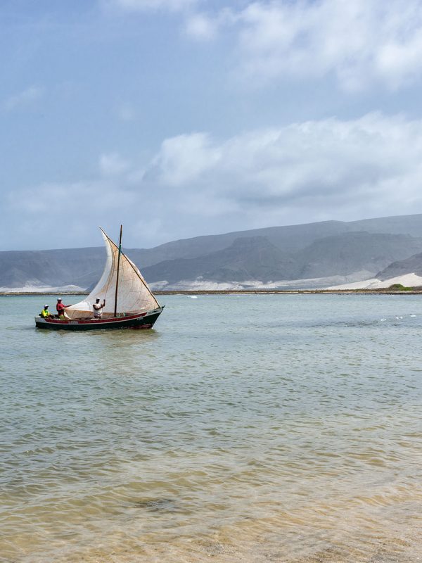 Barco de pescadores de Bahía das Gatas