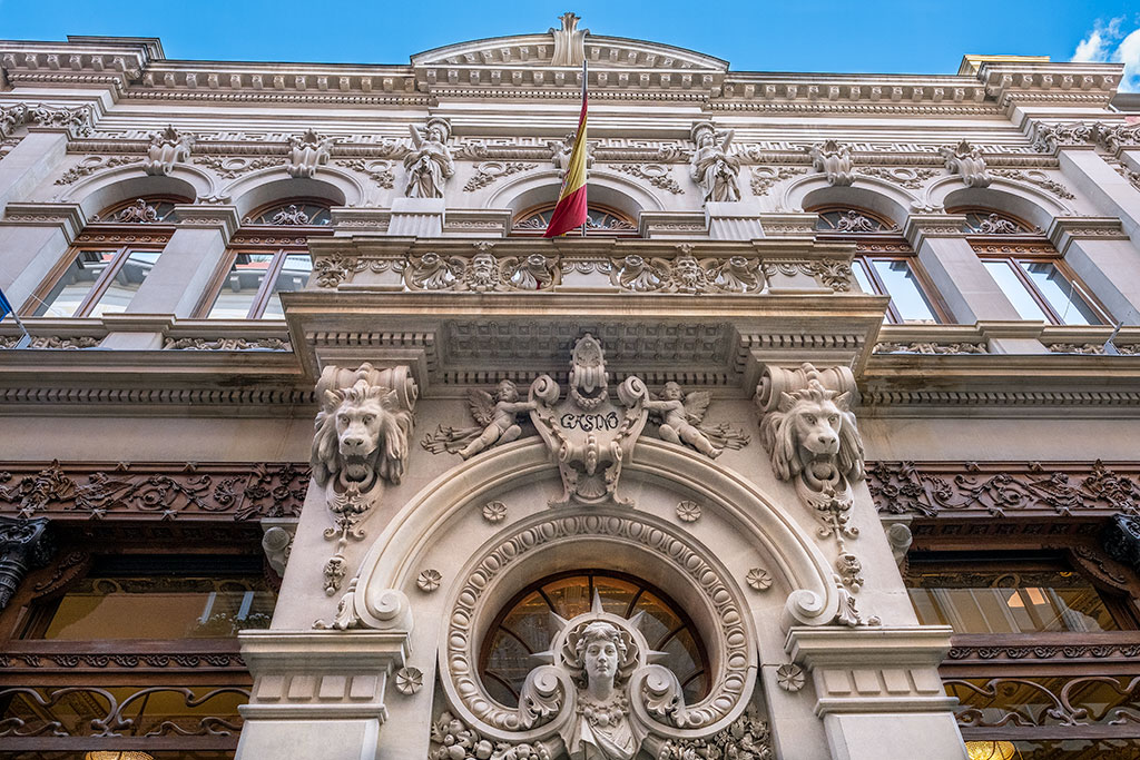 Fachada del Casino de Murcia