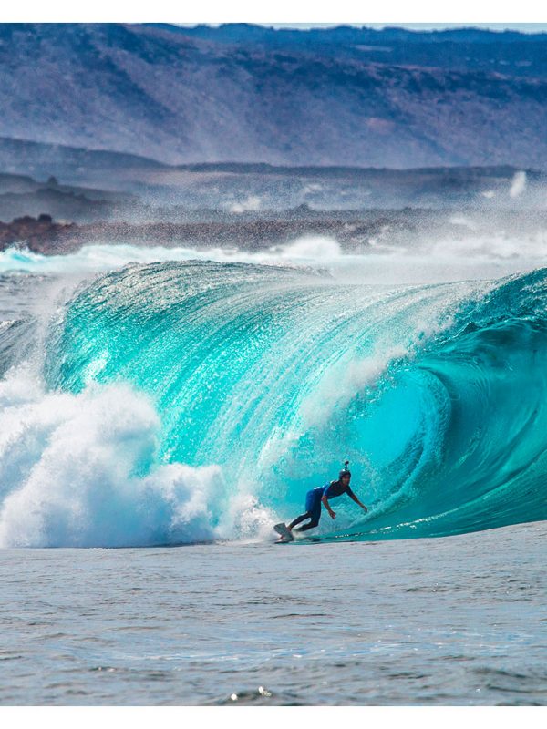 Franito haciendo surf en Lanzarote, La Sanata