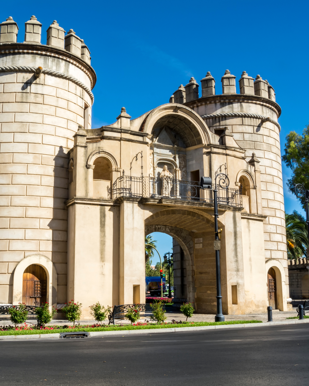 Puerta de Palmas, uno de los monumentos más emblemáticos de Badajoz
